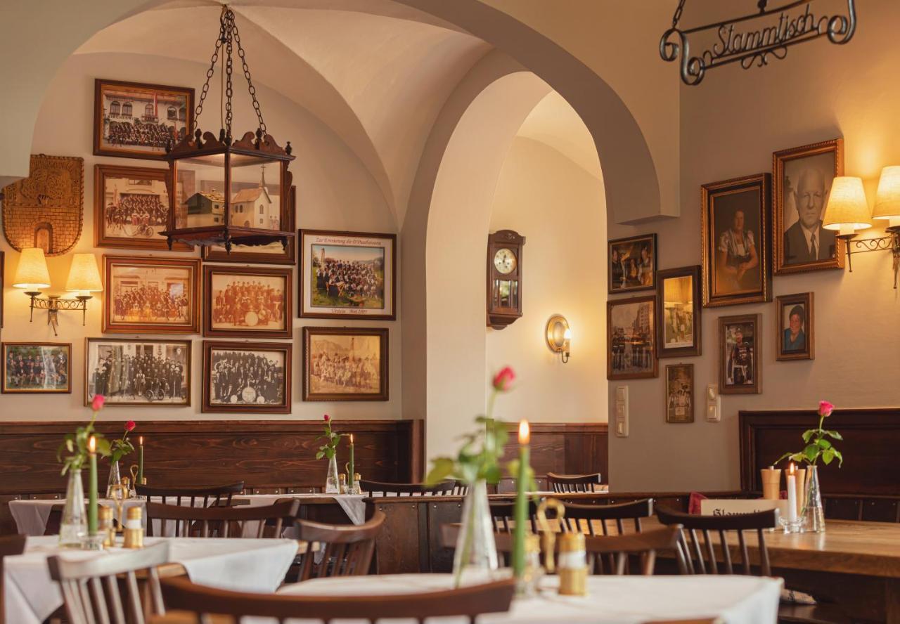 Hotel Gasthof Zum Kirchenwirt プフ・バイ・ハライン エクステリア 写真