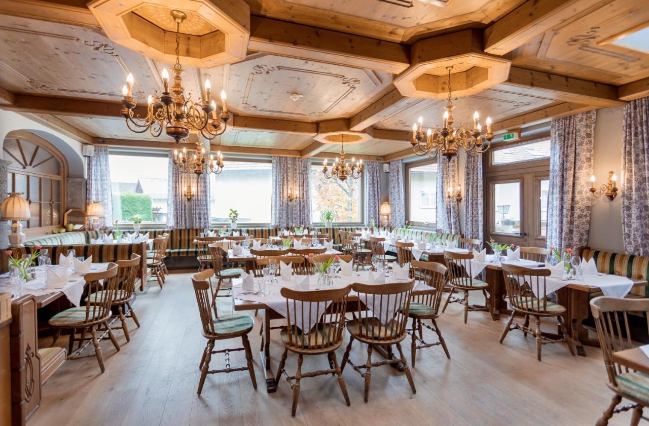 Hotel Gasthof Zum Kirchenwirt プフ・バイ・ハライン エクステリア 写真