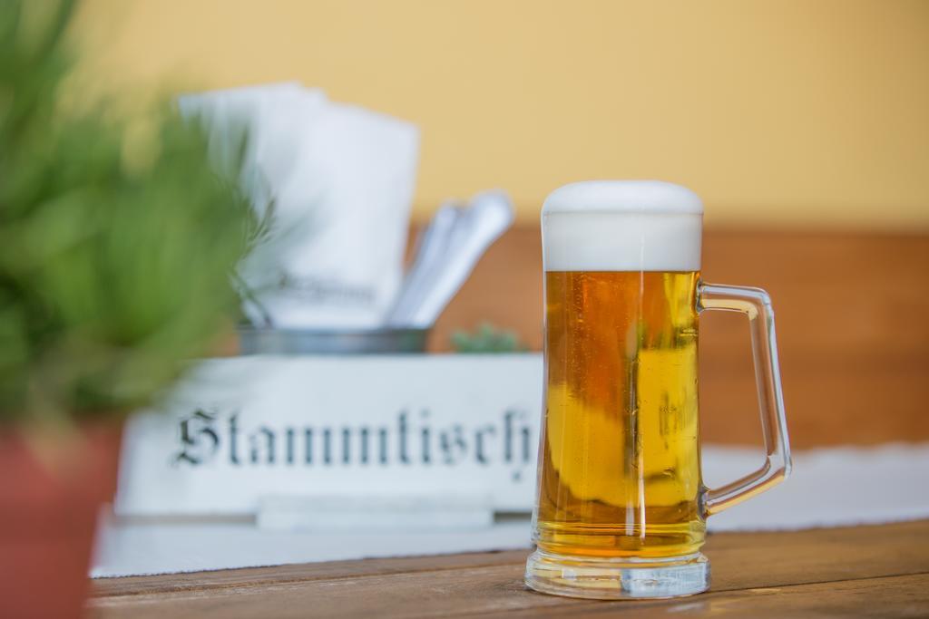 Hotel Gasthof Zum Kirchenwirt プフ・バイ・ハライン エクステリア 写真